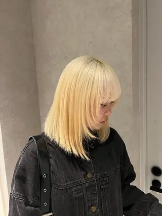 セミロング カラー 栄/ミルクティー/ ベージュ/リホナ🧸のヘアスタイル