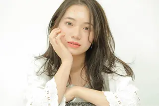 ミディアム REVE美容室 REVEマツエクのヘアスタイル