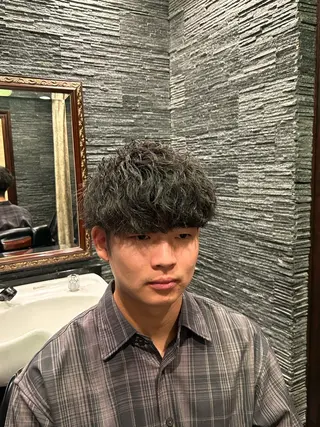 パーマ メンズ 西本 健斗のヘアスタイル