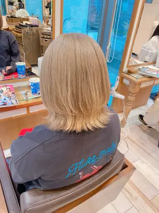 ミディアム カラー 美髪ヘア💛 TOMOMIのヘアスタイル