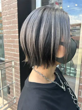ミディアム カラー 久木原 ゆりのヘアスタイル