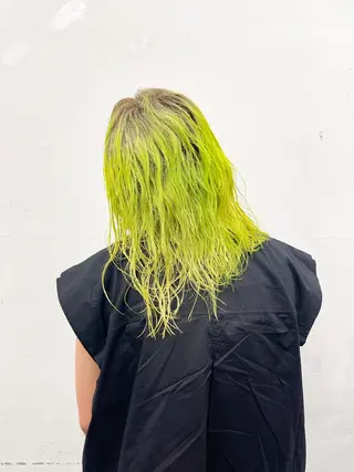 セミロング カラー 特別モデル価格 タカシマイッセイのヘアスタイル