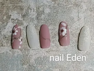 ネイル Eden ♾️のネイルデザイン