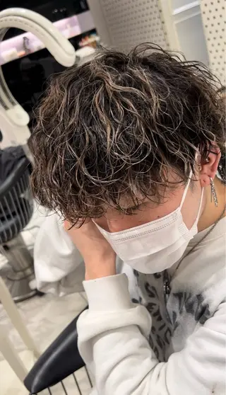 パーマ メンズ ハイトーン特化🫧 Yuseiのヘアスタイル