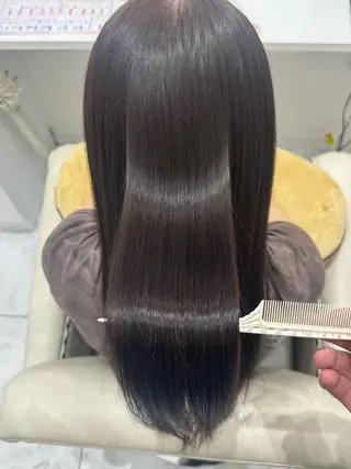 セミロング ✨髪質改善美髪×🩵 艶透明感カラータイガのヘアスタイル