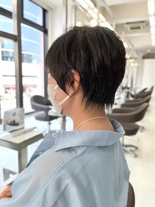 ショート カラー 新井優馬｜縮毛矯正/ 地毛風ストレートのヘアスタイル