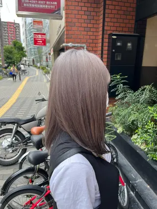 ミディアム カラー ミルクティー量産💙 💙ブリーチ特化💙のヘアスタイル