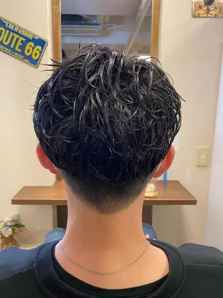 パーマ メンズ liL  hair サトウリョウタのヘアスタイル
