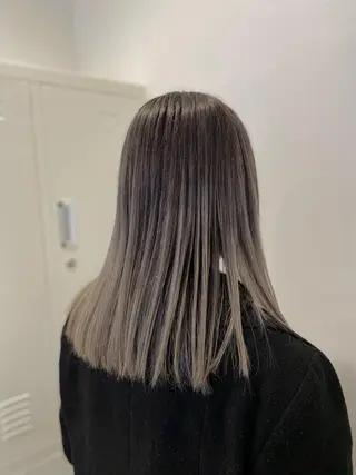 セミロング カラー 酸性ストレート/ブリ ーチなしWカラー河本のヘアスタイル