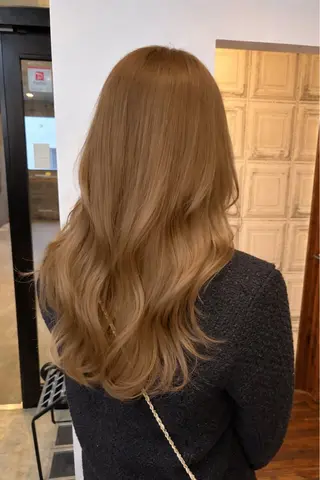 ロング ウシロダ メグミ /ボブ/透明感カラーのヘアスタイル