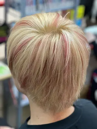 ミディアム たけい ゆうきのヘアスタイル