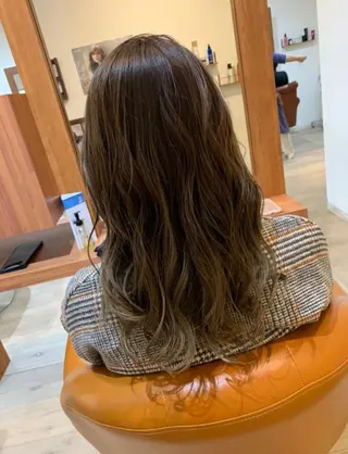 ロング カラー brace立花 ✂︎ 吉田 茉由のヘアスタイル