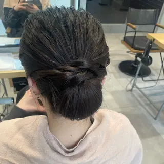 セミロング ヘアアレンジ みたち すみれのヘアスタイル