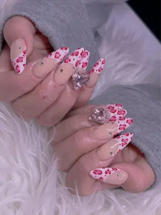 ネイル 美爪パラジェル導入店 Sunnilyのネイルデザイン