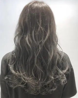 セミロング カラー アンドウ ユウ/ レイヤーカット/韓国のヘアスタイル