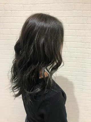 ミディアム カラー LiTA RIKUのヘアスタイル