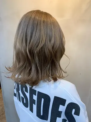 ミディアム 山本 みきのヘアスタイル