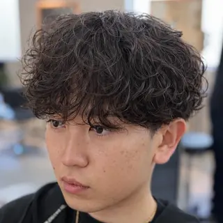 パーマ メンズ 男の理想を叶える🔥 メンズパーマ特化|関のヘアスタイル