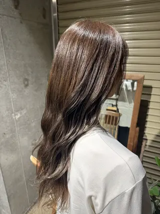 ロング カラー 染谷 奈保のヘアスタイル