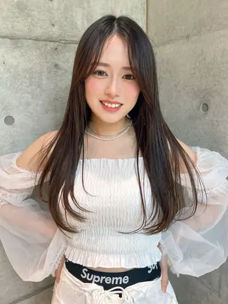 セミロング カラー 福岡縮毛矯正✨️ ストレート 向井和輝のヘアスタイル