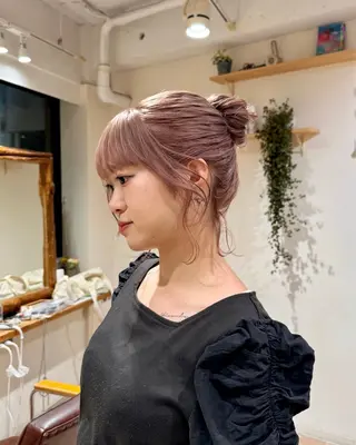 セミロング カラー 𝙎𝙚𝙞𝙧𝙖 ☆カット/パーマのヘアスタイル