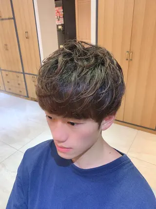 ヘアアレンジ メンズ 韓国風🇰🇷うる艶 レイヤー/海青🫧のヘアスタイル