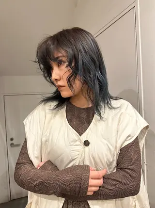 ミディアム カラー 竹中 彩音のヘアスタイル