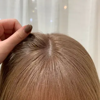 ミディアム カラー 砂野 真璃奈のヘアスタイル