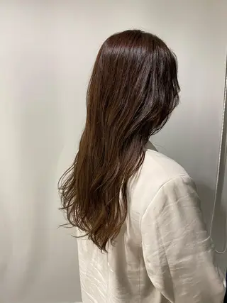 ロング カラー mei / レイヤー 顔まわり 🤍のヘアスタイル