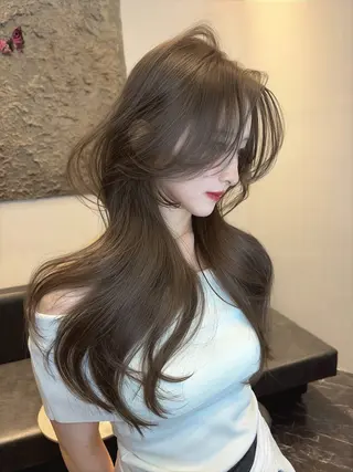 ロング 海野翔吾🇨🇳 ワンホンレイヤーのヘアスタイル