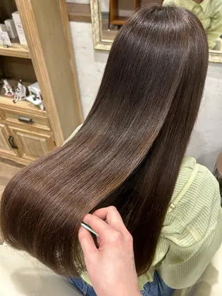 ロング 山口 栞奈のヘアスタイル