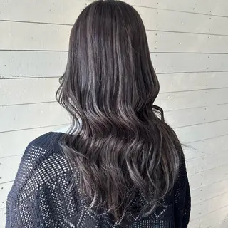 セミロング カラー ブリーチ特化💛 RYUTOのヘアスタイル