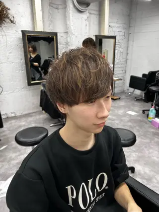 メンズ ハイトーン/ダブル カラー/akihoのヘアスタイル