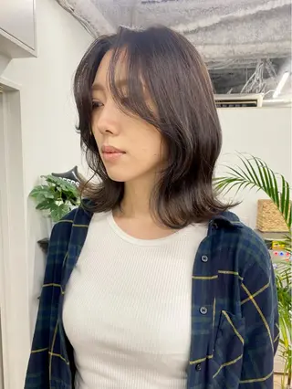 ミディアム カラー パーマ ヘアアレンジ メンズ キッズ ネイル マツエク・マツパ アイブロウ 韓国風×透明感カラー 髪質改善オタベシンヤのヘアスタイル