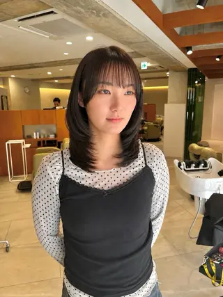 ミディアム カラー ニュアンスパーマ／ レイヤー／茶屋町のヘアスタイル