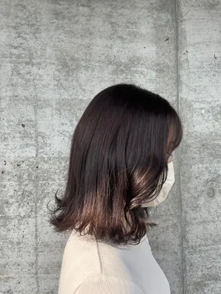 ミディアム カラー マキノ キョウカのヘアスタイル