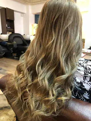 ロング 吉田 典弘のヘアスタイル