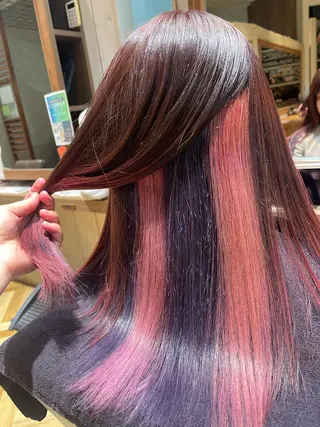 カラー バヤラー バイガルマーのヘアスタイル