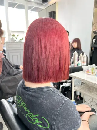 ショート カラー 🫧艶ダブルカラー ブリーチ🫧トモヤのヘアスタイル