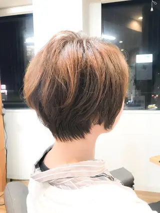 ショート カラー 松本 俊樹のヘアスタイル