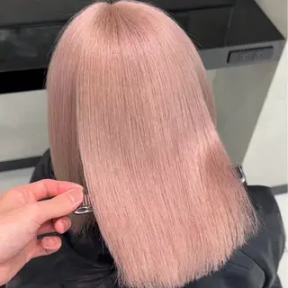 ミディアム 🩵ニュアンスカラー 🩵ブリーチ/RENのヘアスタイル