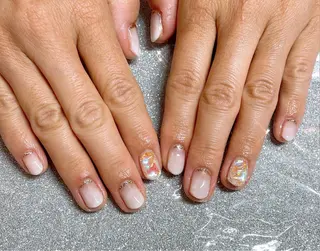 ネイル VIERU 🌈🎀💖のネイルデザイン