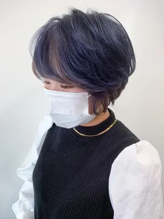 ショート カラー 薄田 珠美のヘアスタイル