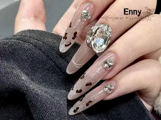 ネイル Enny ネイルサロンのネイルデザイン