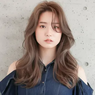 セミロング ハッシュカット 田窪珠妃のヘアスタイル