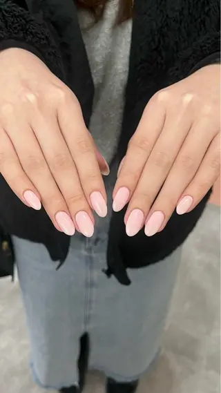 ネイル SHIORI🐈‍⬛ 韓国⌇ワンホンネイルのネイルデザイン