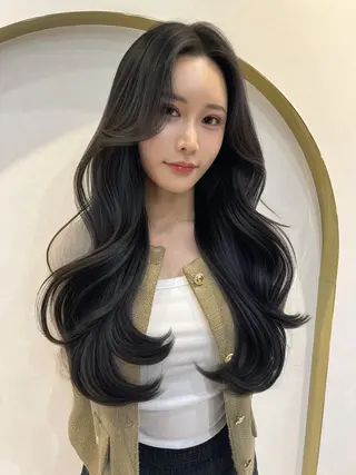 ロング 小田裕也 チャンモリパーマのヘアスタイル