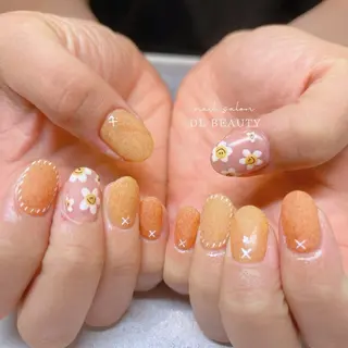 ネイル .. momoko🕊のネイルデザイン