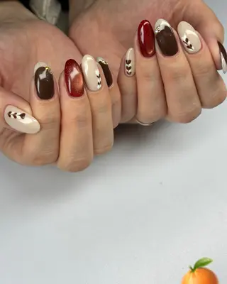 ネイル MIKA 🍊のネイルデザイン