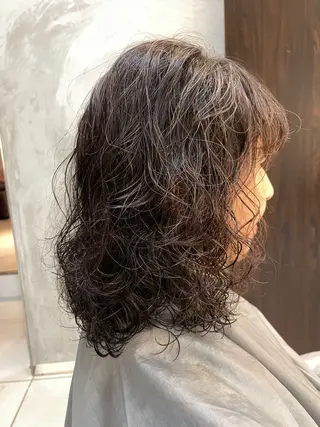 セミロング パーマ salowin suite 柏所属・髪質改善専門 YOSHIのヘアスタイル